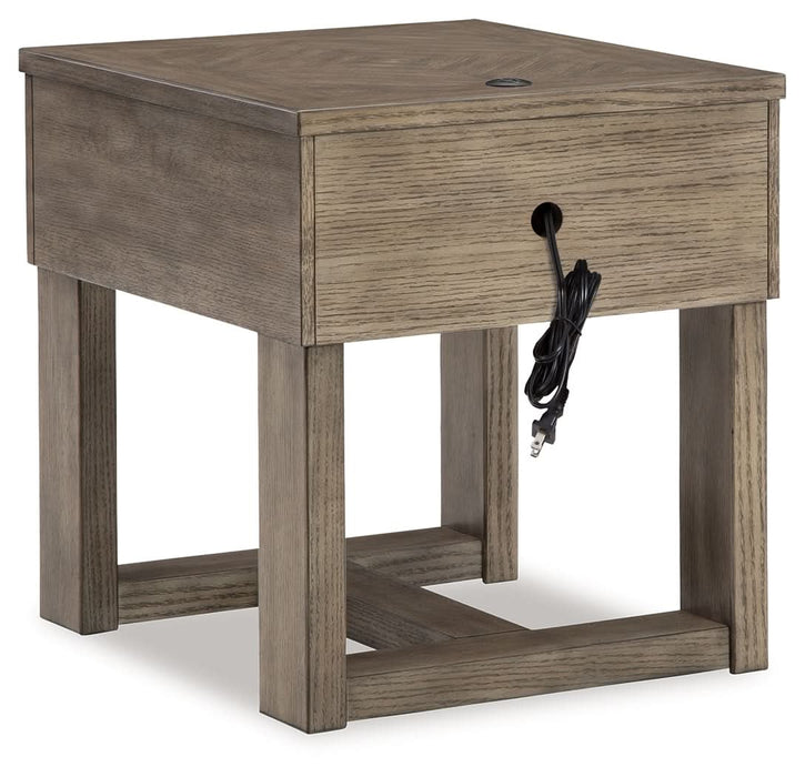 Loyaska End Table  Homestyle Furniture (ARk)