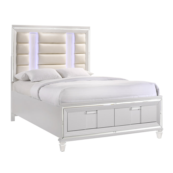 Twenty Nine Queen Bed White
